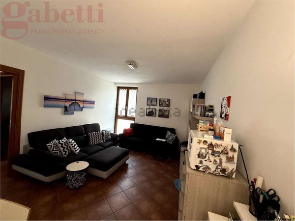 appartamento in vendita ad Erba