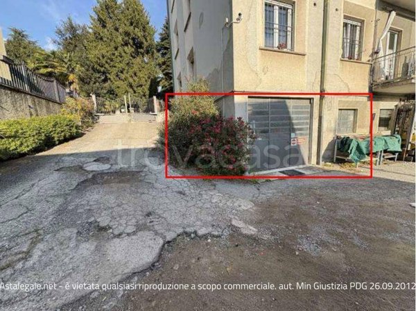appartamento in vendita ad Erba