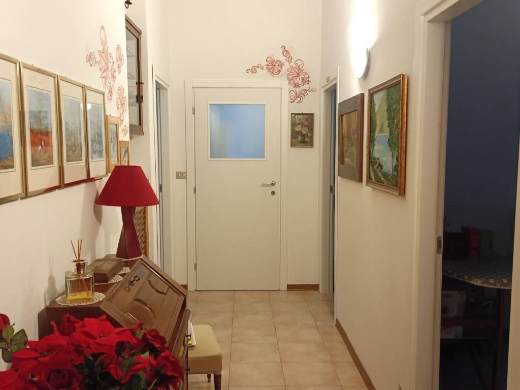 appartamento in vendita ad Erba