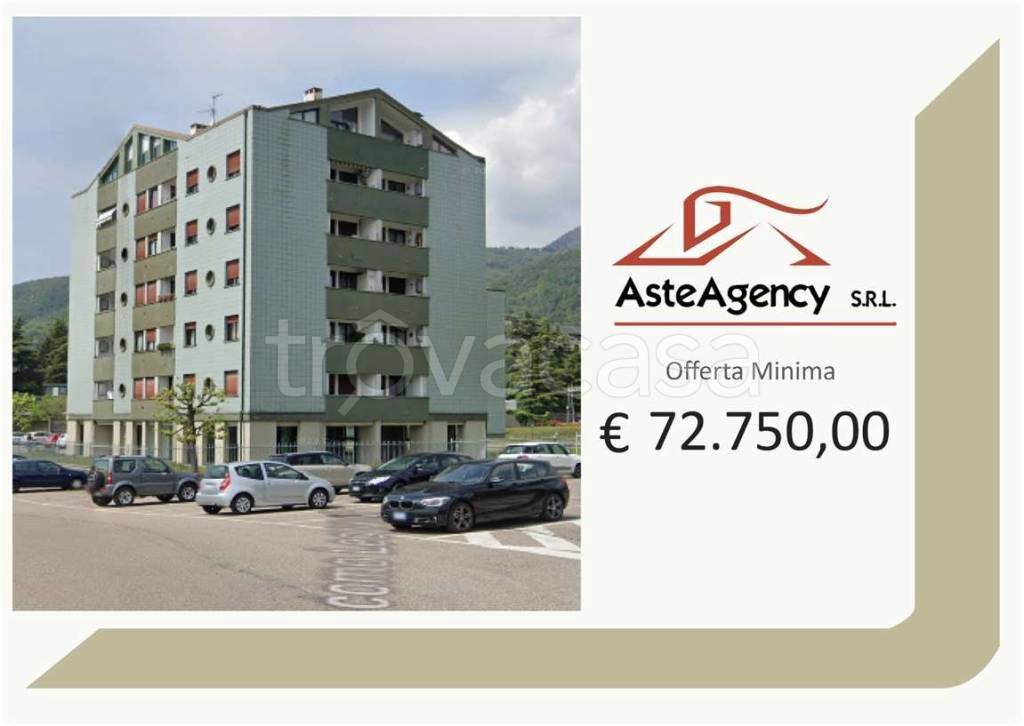 appartamento in vendita ad Erba