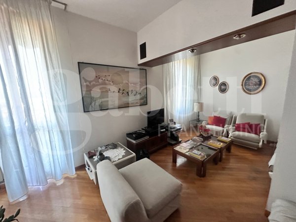 appartamento in vendita ad Erba