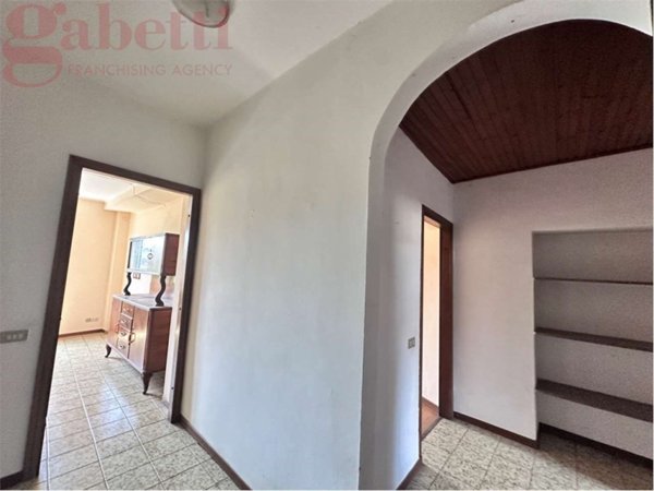 appartamento in vendita ad Erba