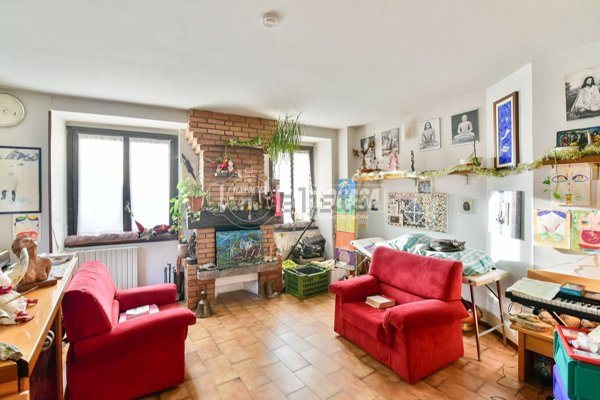 appartamento in vendita ad Erba