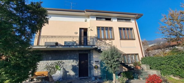 appartamento in vendita ad Erba