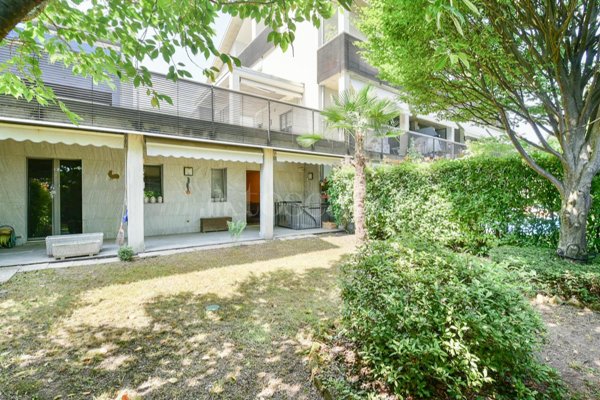 appartamento in vendita ad Erba