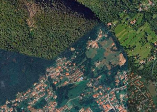 ufficio in vendita ad Erba