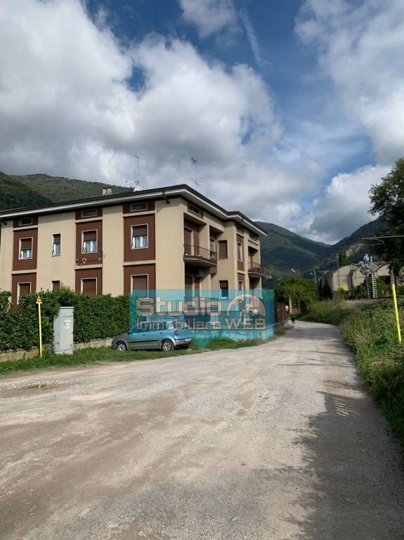 appartamento in vendita ad Erba