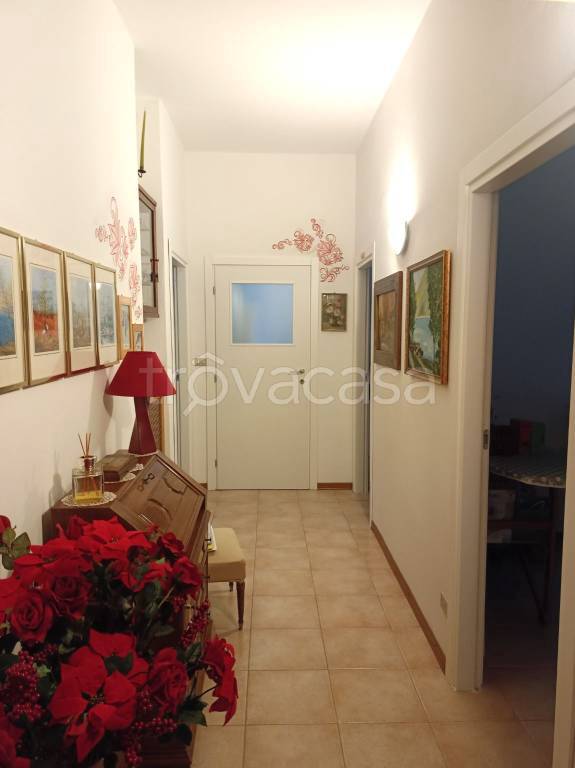 appartamento in vendita ad Erba