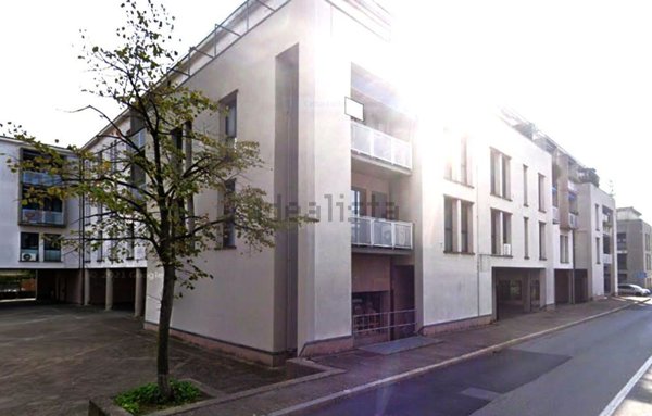 appartamento in vendita ad Erba