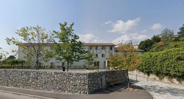 appartamento in vendita ad Erba