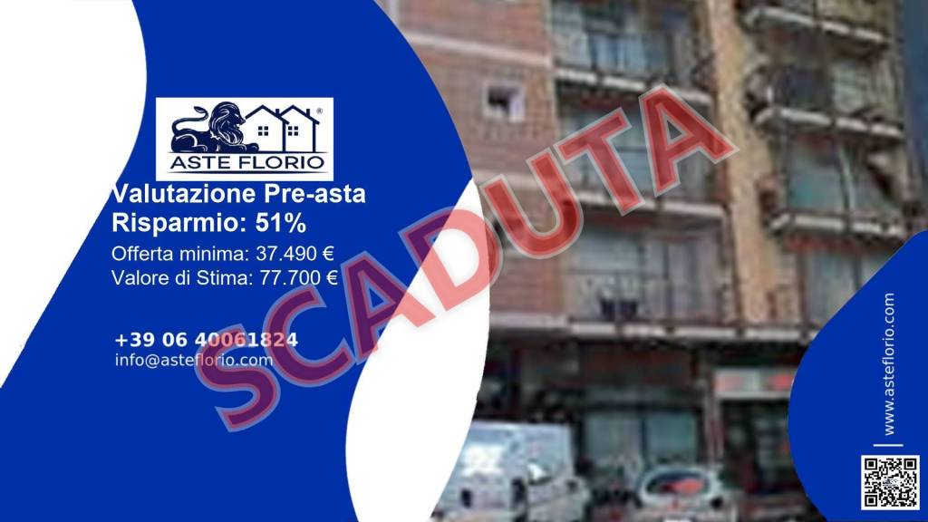 negozio in vendita ad Erba