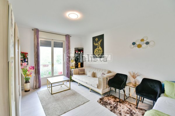 appartamento in vendita ad Erba