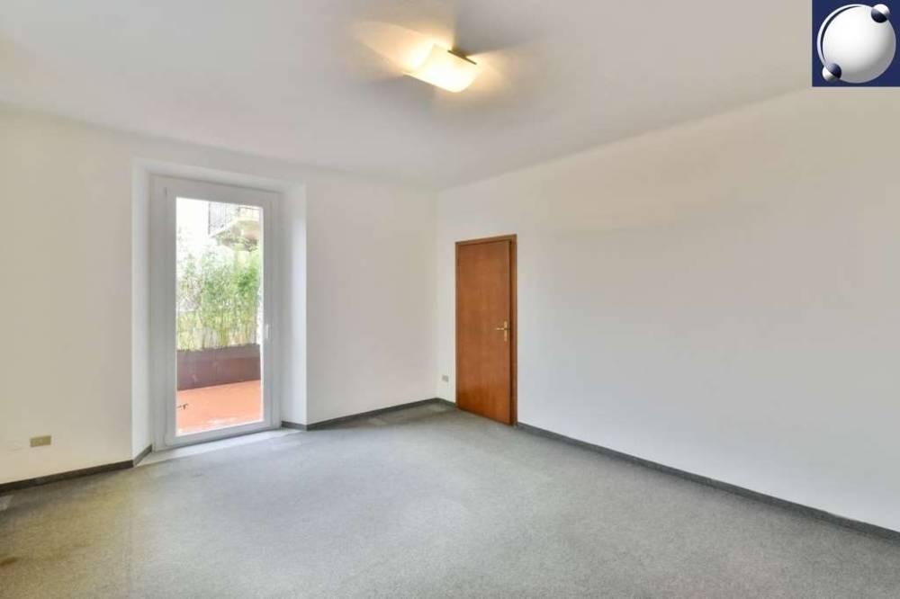 appartamento in vendita ad Erba