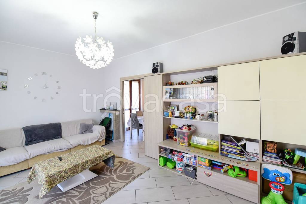 appartamento in vendita ad Erba