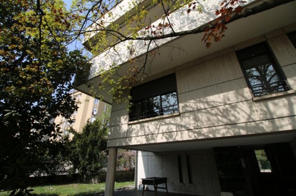 ufficio in vendita ad Erba