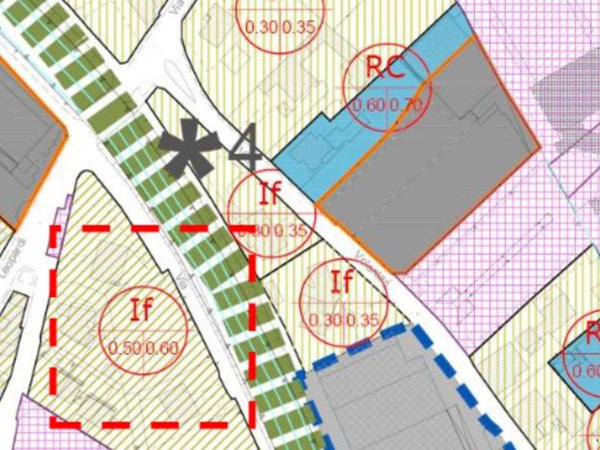 terreno edificabile in vendita ad Erba