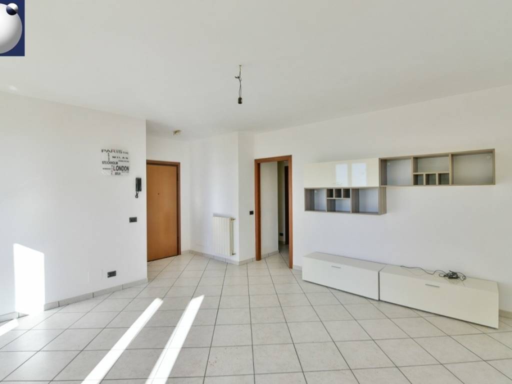 appartamento in vendita ad Erba