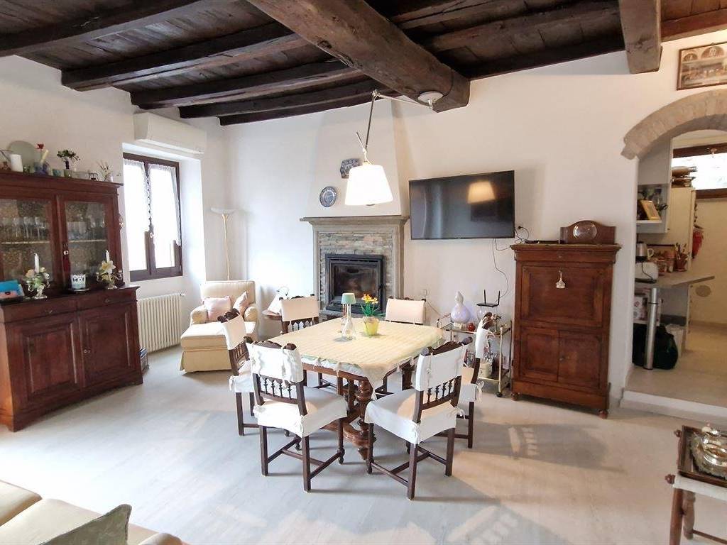 appartamento in vendita ad Erba