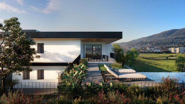 appartamento in vendita ad Erba