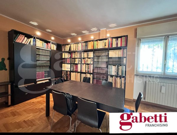 appartamento in vendita ad Erba