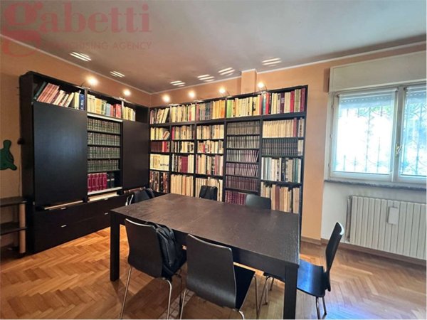 appartamento in vendita ad Erba