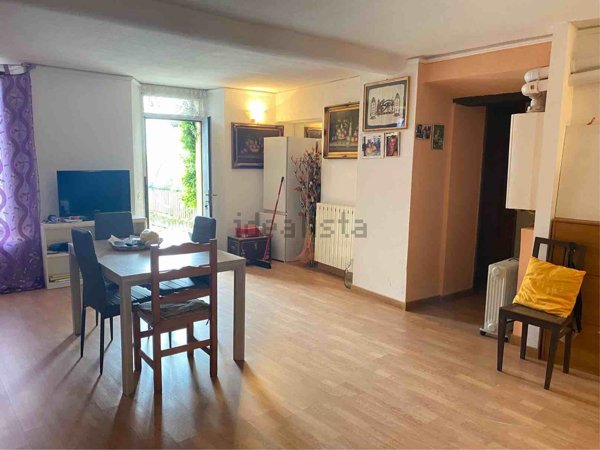 appartamento in vendita ad Erba