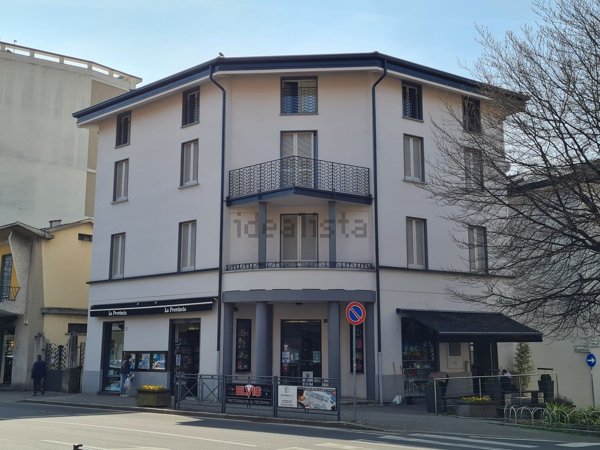 appartamento in vendita ad Erba