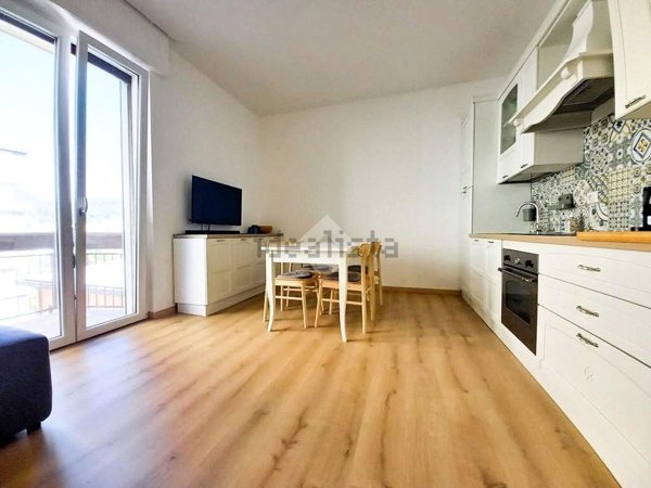 appartamento in vendita ad Erba