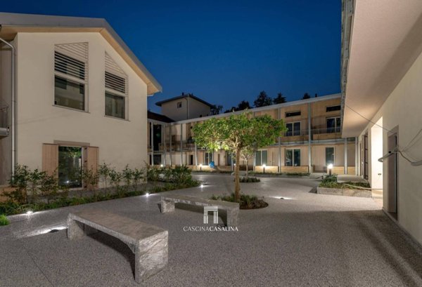 casa indipendente in vendita ad Erba