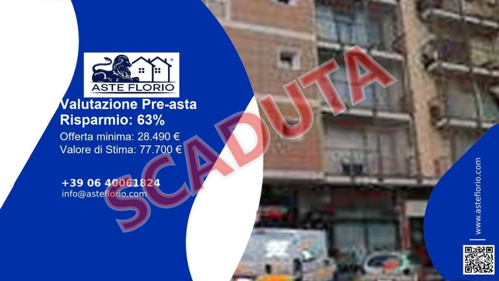 negozio in vendita ad Erba