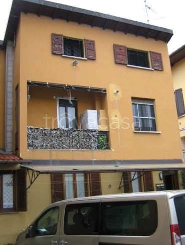 appartamento in vendita ad Erba