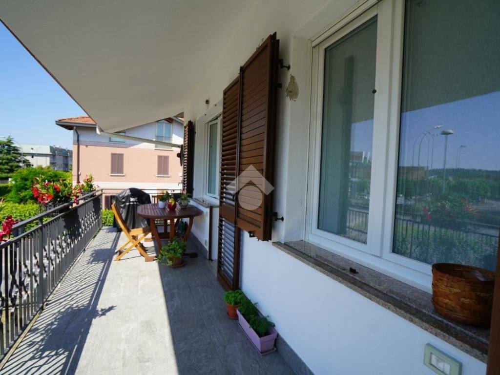 appartamento in vendita ad Erba