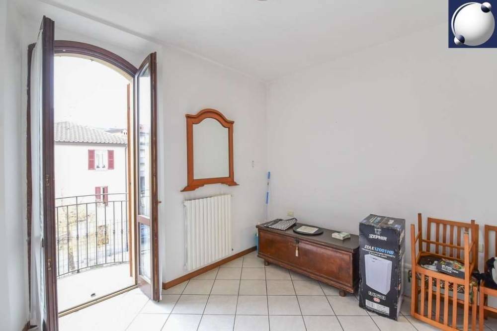 appartamento in vendita ad Erba