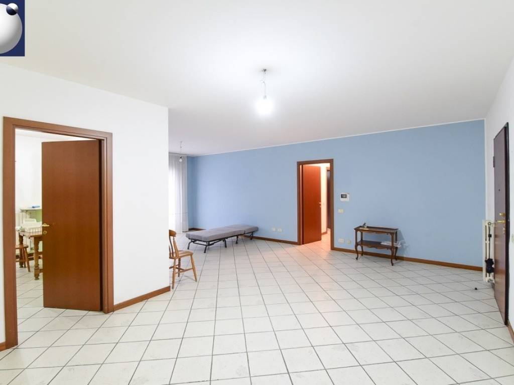appartamento in vendita ad Erba