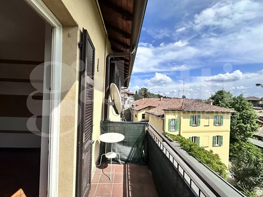 appartamento in vendita ad Erba