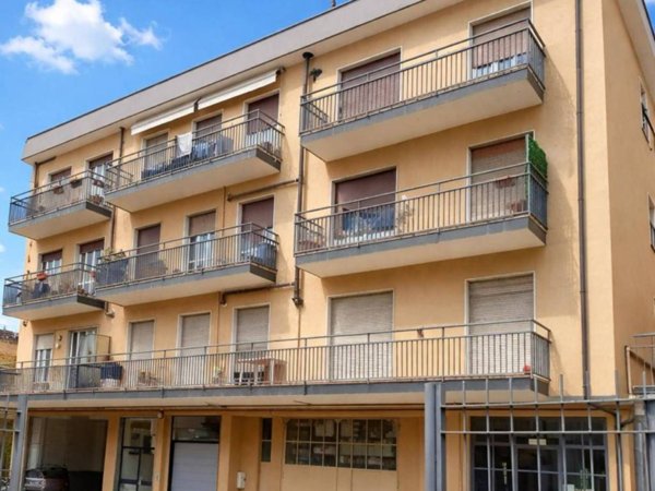 appartamento in vendita ad Erba