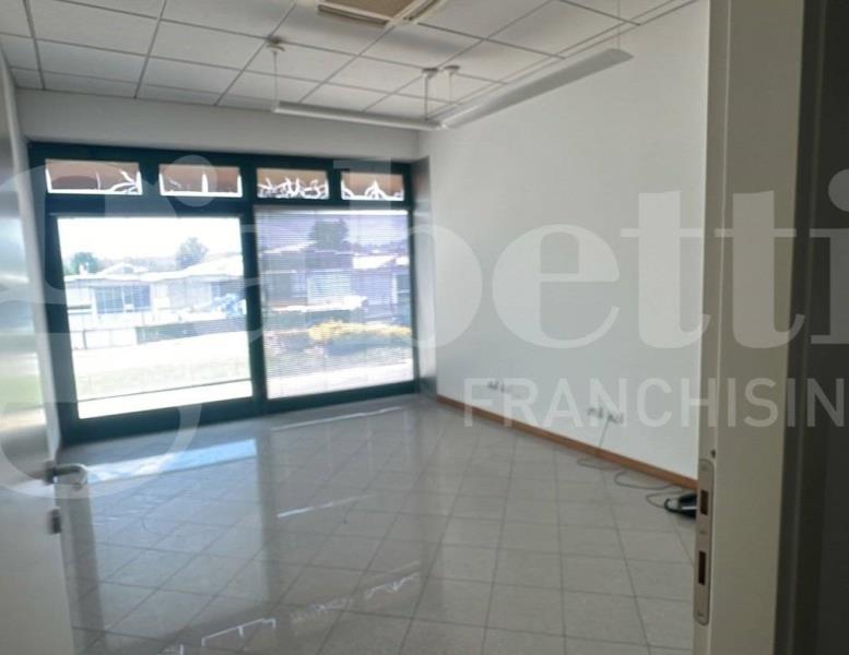 ufficio in vendita ad Erba