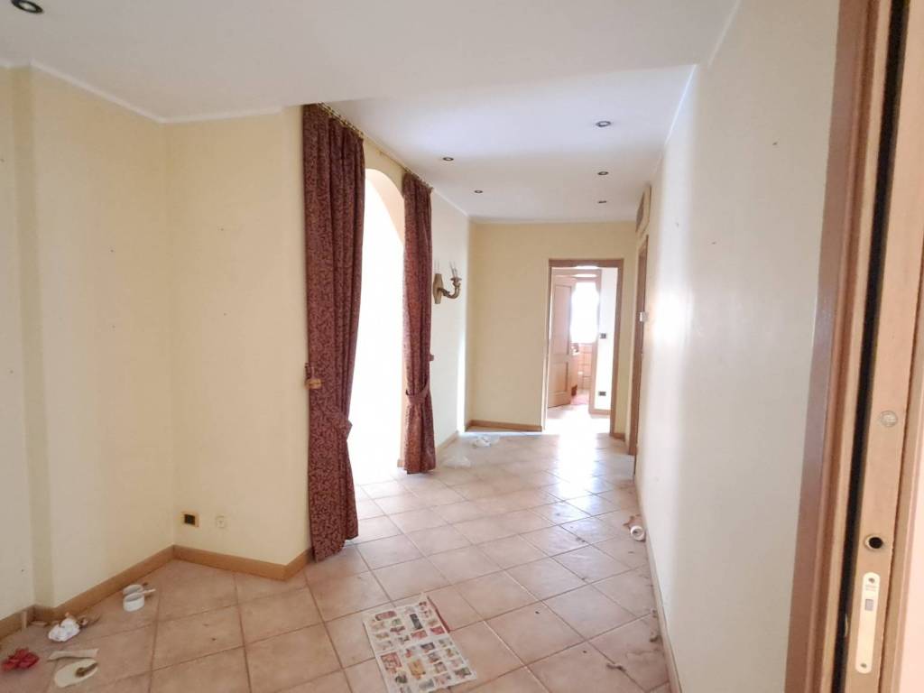 appartamento in vendita ad Erba