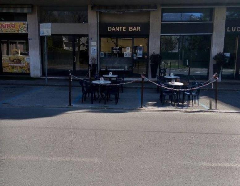 negozio in vendita ad Erba