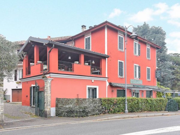 appartamento in vendita ad Erba