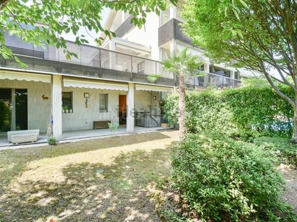 appartamento in vendita ad Erba