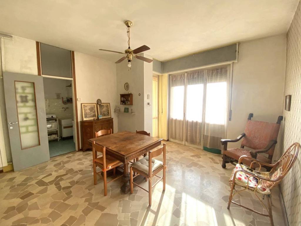 appartamento in vendita ad Erba