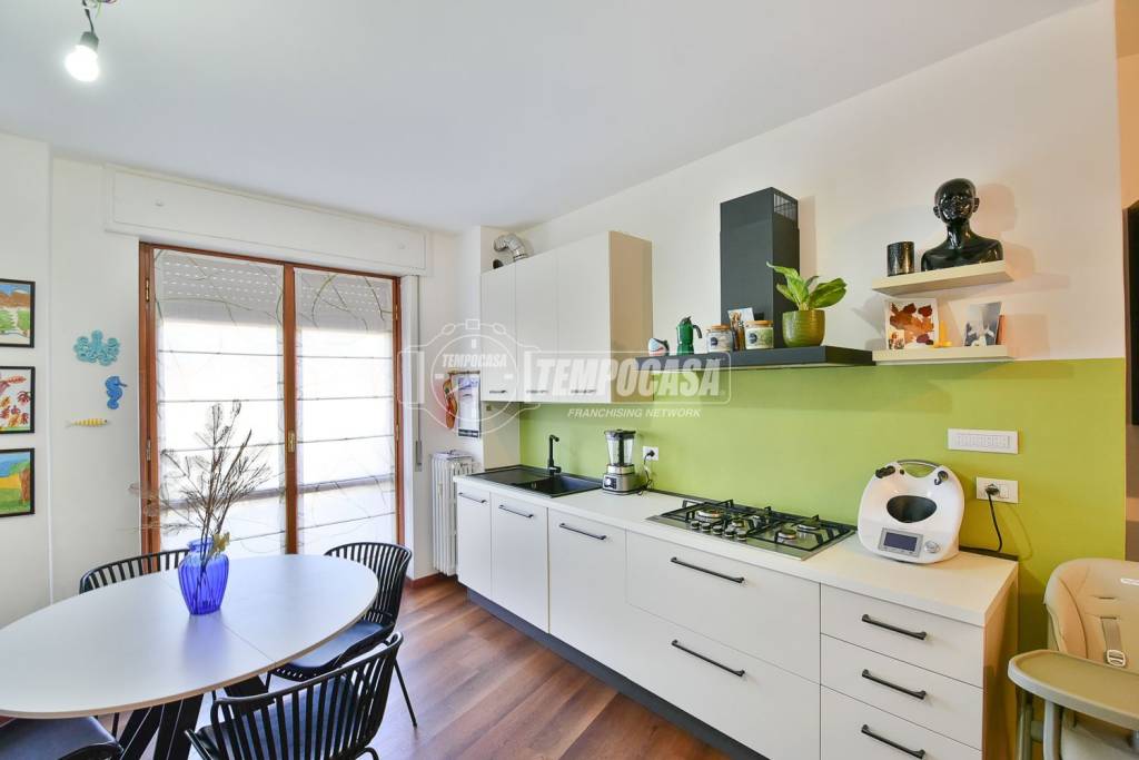 appartamento in vendita ad Erba