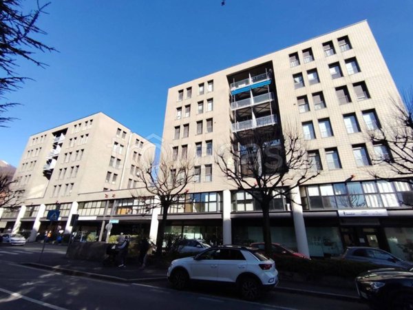 appartamento in vendita ad Erba