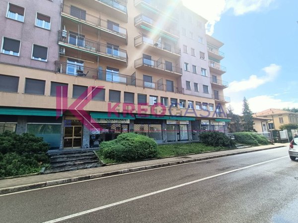 ufficio in vendita ad Erba
