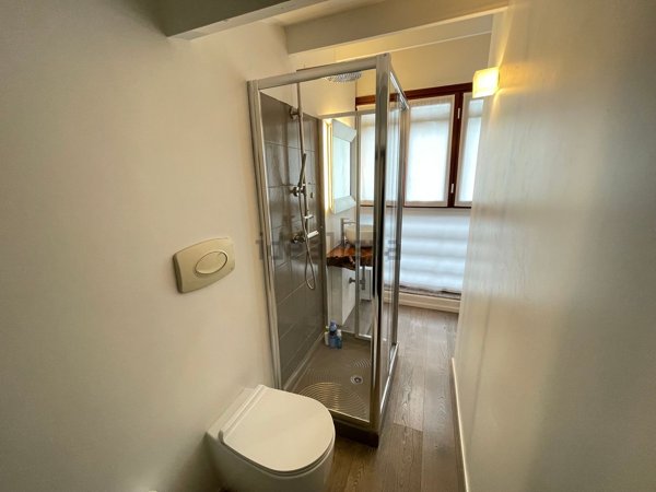 appartamento in vendita ad Erba