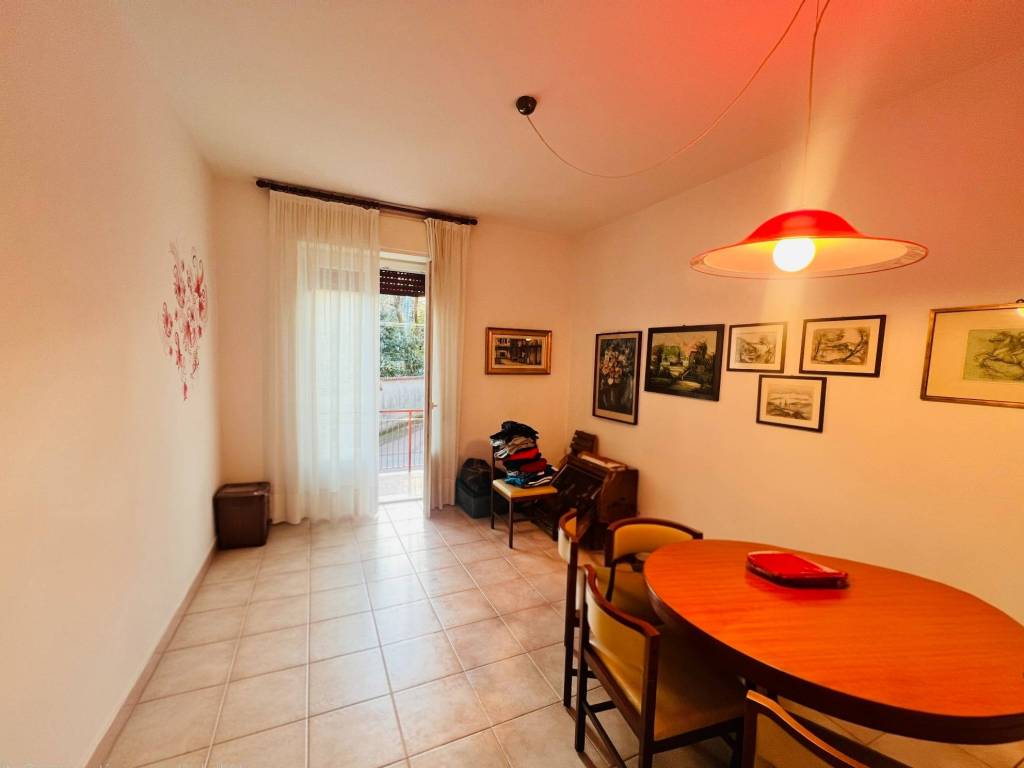 appartamento in vendita ad Erba