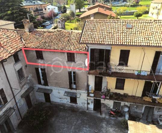 appartamento in vendita ad Erba