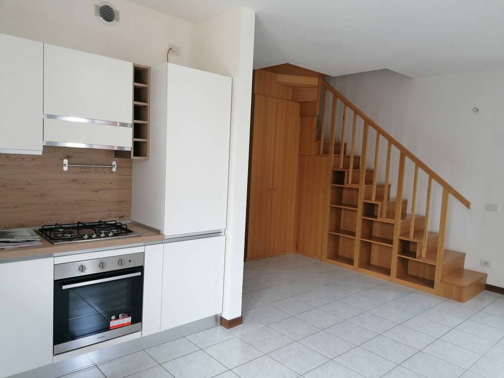 appartamento in vendita ad Erba