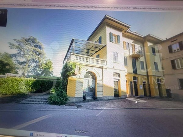 intera palazzina in vendita ad Erba